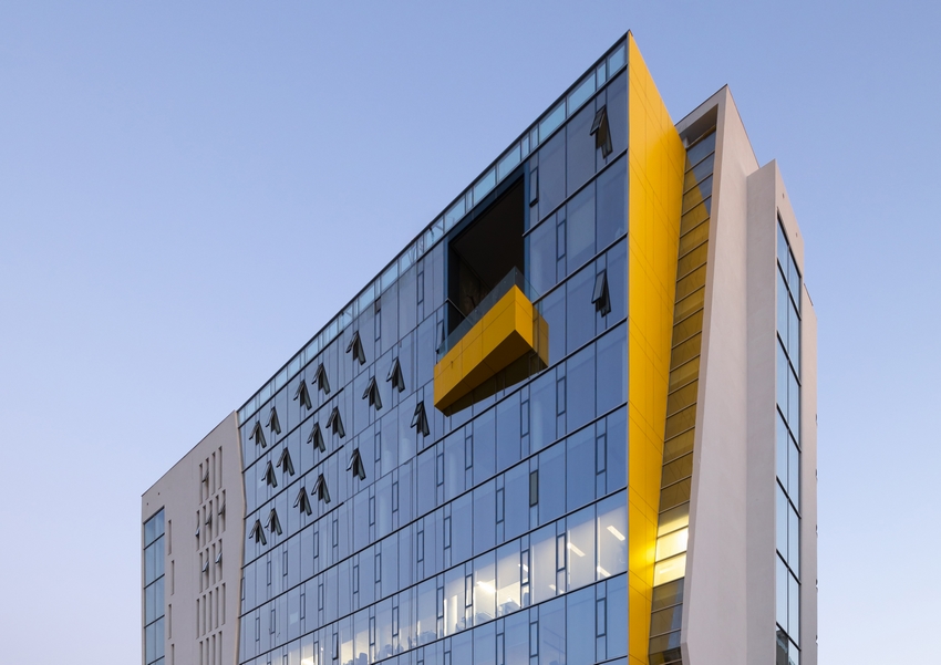 THE SCREEN — rooftop panoramique et vues sur la ville